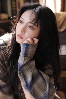 杨乐乐整容了吗